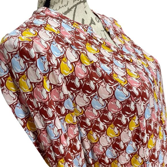 ModCloth Women's Cat Print Button Up Top Cinched Tie Back Size Small 100% Rayon - Picture 3 of 15